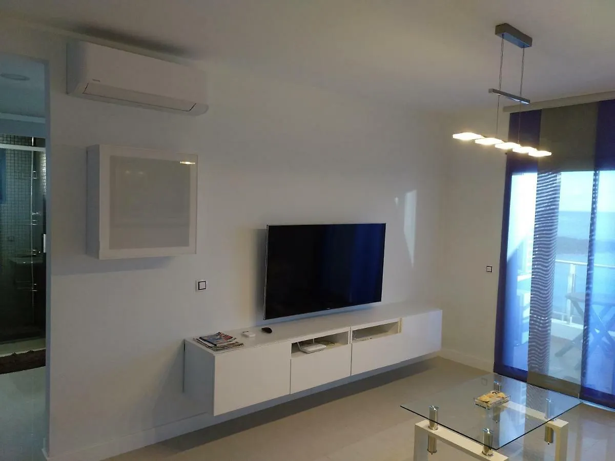 Ocean Front Apartment Tetir 0*,